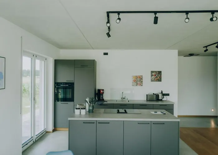 Neubau Gruener Wolpertinger Designwhg 106qm Barrierefrei يبريتيبرون أم تشيمسي