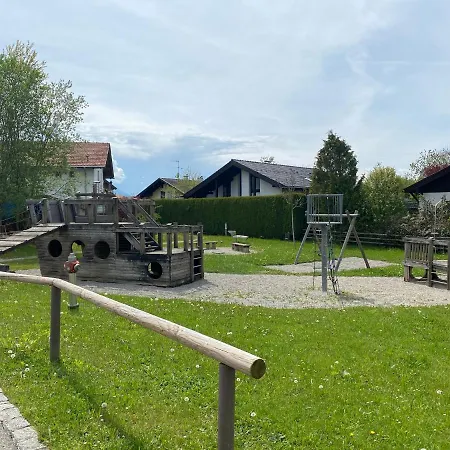 Apartment Neubau Gruener Wolpertinger Designwhg 106qm Barrierefrei Breitbrunn am Chiemsee