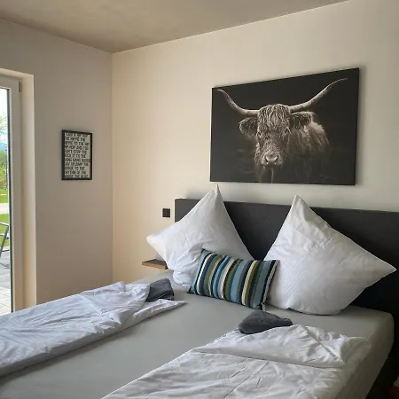 Apartment Neubau Gruener Wolpertinger Designwhg 106qm Barrierefrei Breitbrunn am Chiemsee